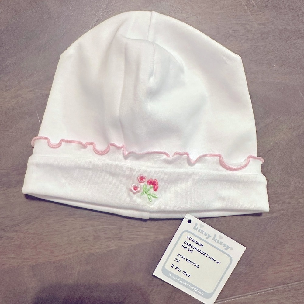 Kissy Kissy Baby Hat - white 9 months